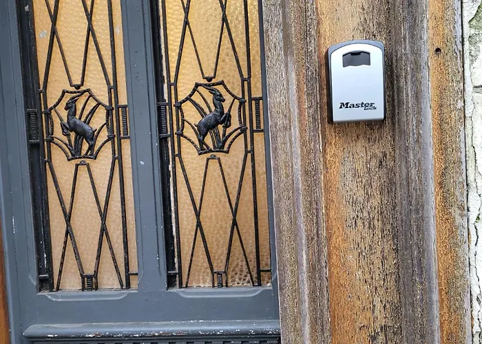 La Chaussee Апартаменты *